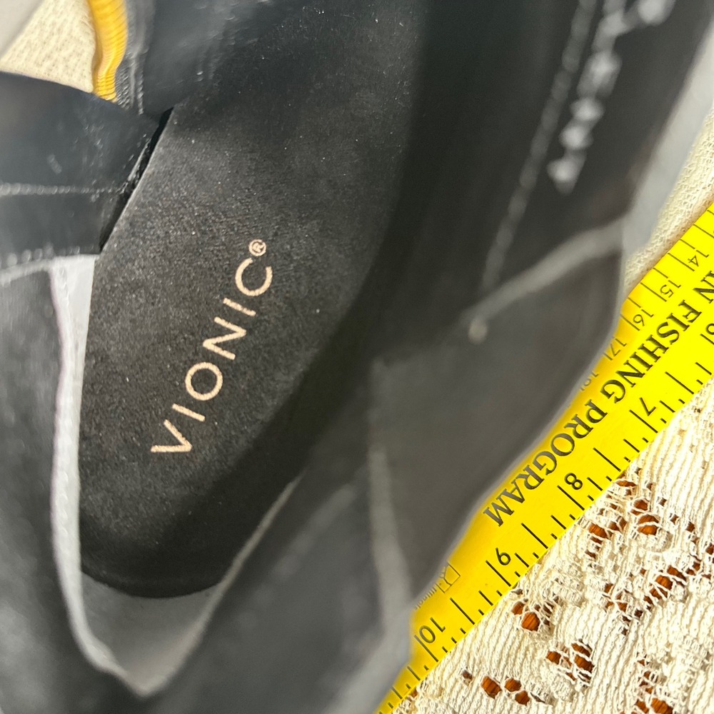 Vionic Hazal Black Suede Water Repellent Wedge Ankle Boots Womens 6.5 - Picture 11 of 11
